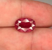 Ab 1 Fr. - 5.20 ct natürlicher Rubin Edelstein