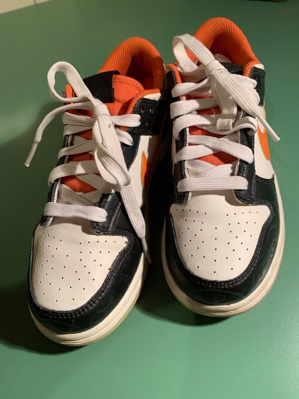 Nike Scarpe per ragazzi: NIKE Dunk Low PRM Halloween, Gr. 35 – Usato da Wiesendangen venduto da Babalegi 3