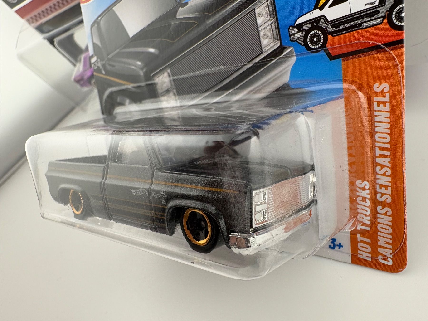 Hot Wheels Modellini d'auto: Hot Wheels '83 Chevy Silverado - 2025 - 157/250 – Nuovo e nell'imballaggio originale da Flawil venduto da HeisseReifen 2