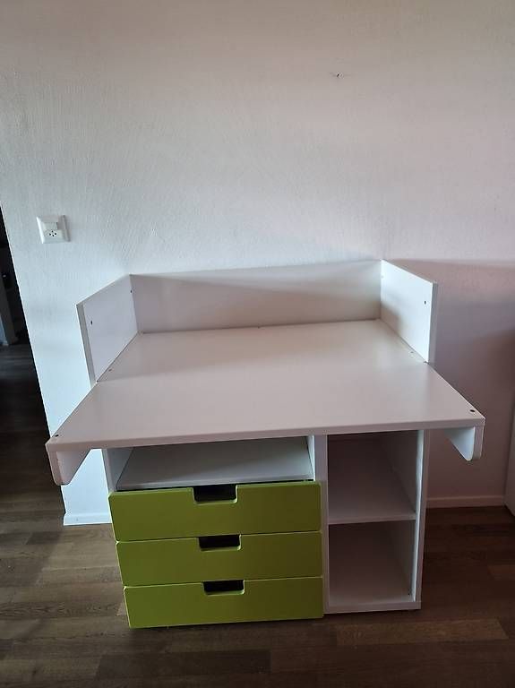 Scrivanie: Kinderpult von Ikea – Usato da Dozwil venduto da bienemaya012