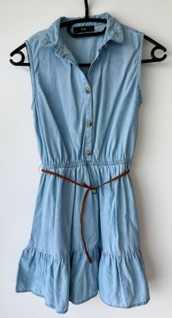 Sommerliches Jeanskleid mit Gürtel, Gr. 146