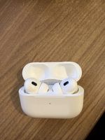 AirPods Pro Apple