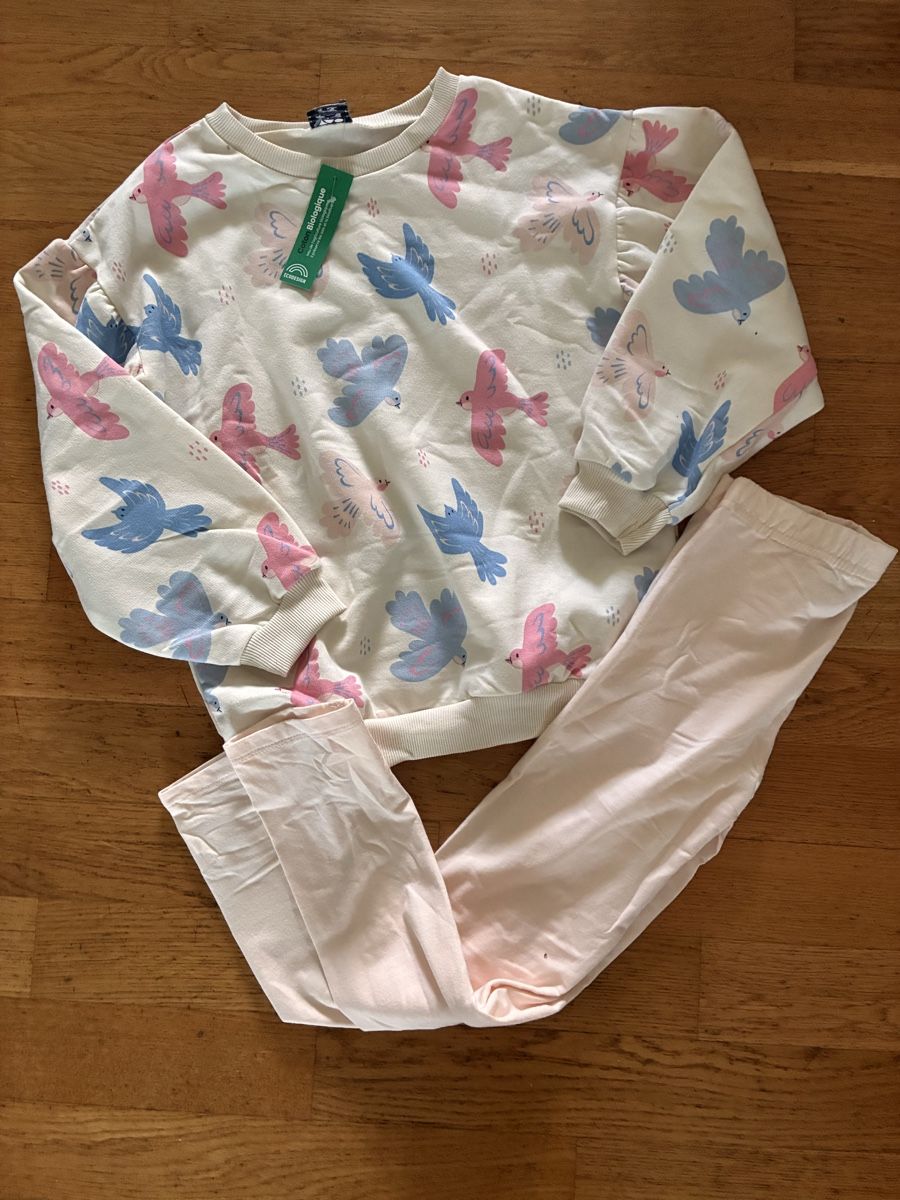 Pyjamas & Ähnliches: Tolles Pyjama Gr. 116, Neu – Neu (gemäss Beschreibung) aus richterswil von lunamarie001