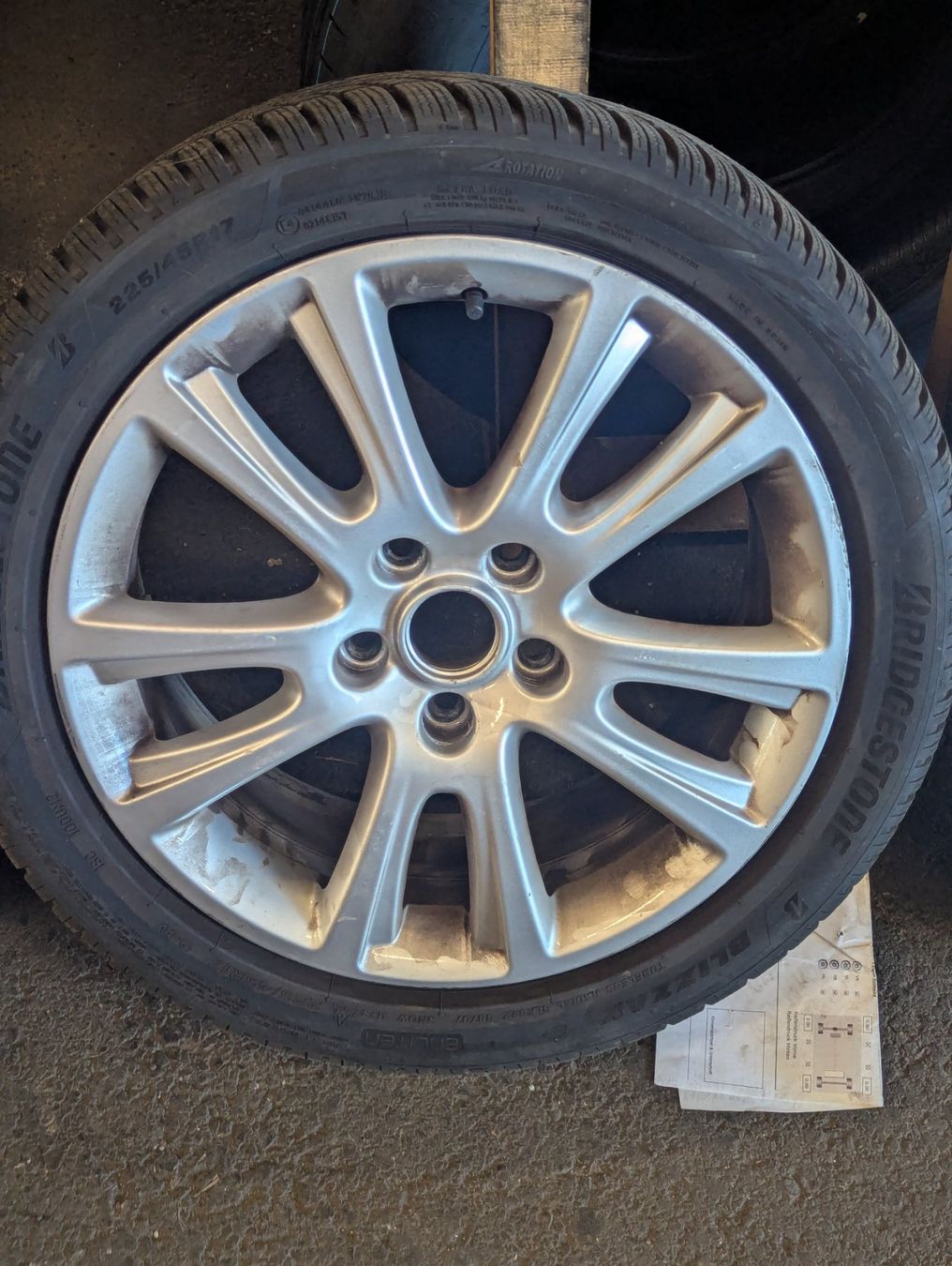 Skoda Pneumatici & Ruote complete: Skoda 17" Räder – Usato da Aarberg venduto da KreuzFahrzeugcenter 4