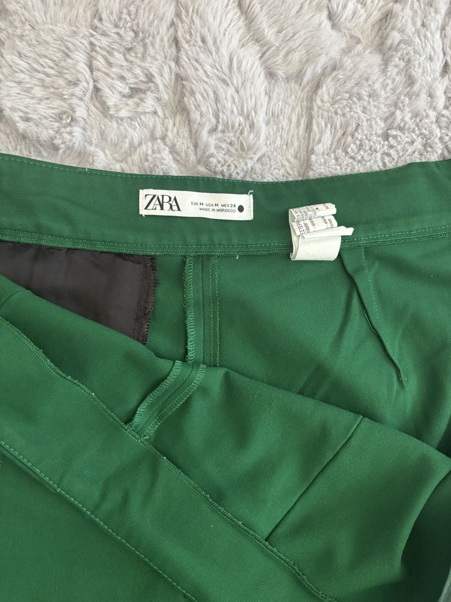 Zara Pantaloni: Zara pantaloni / M – Nuovo (secondo la descrizione) da Agno venduto da sim_xf99 2