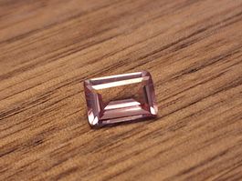 Natürlicher Padparadscha Saphir Ceylon (Sri Lanka) 2.25 ct.