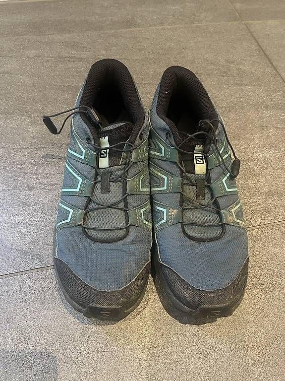Salomon Chaussures garçon: Salomon Trekkingschuhe Grösse 38 – D'occasion à Bellach par Fschoenbaechler