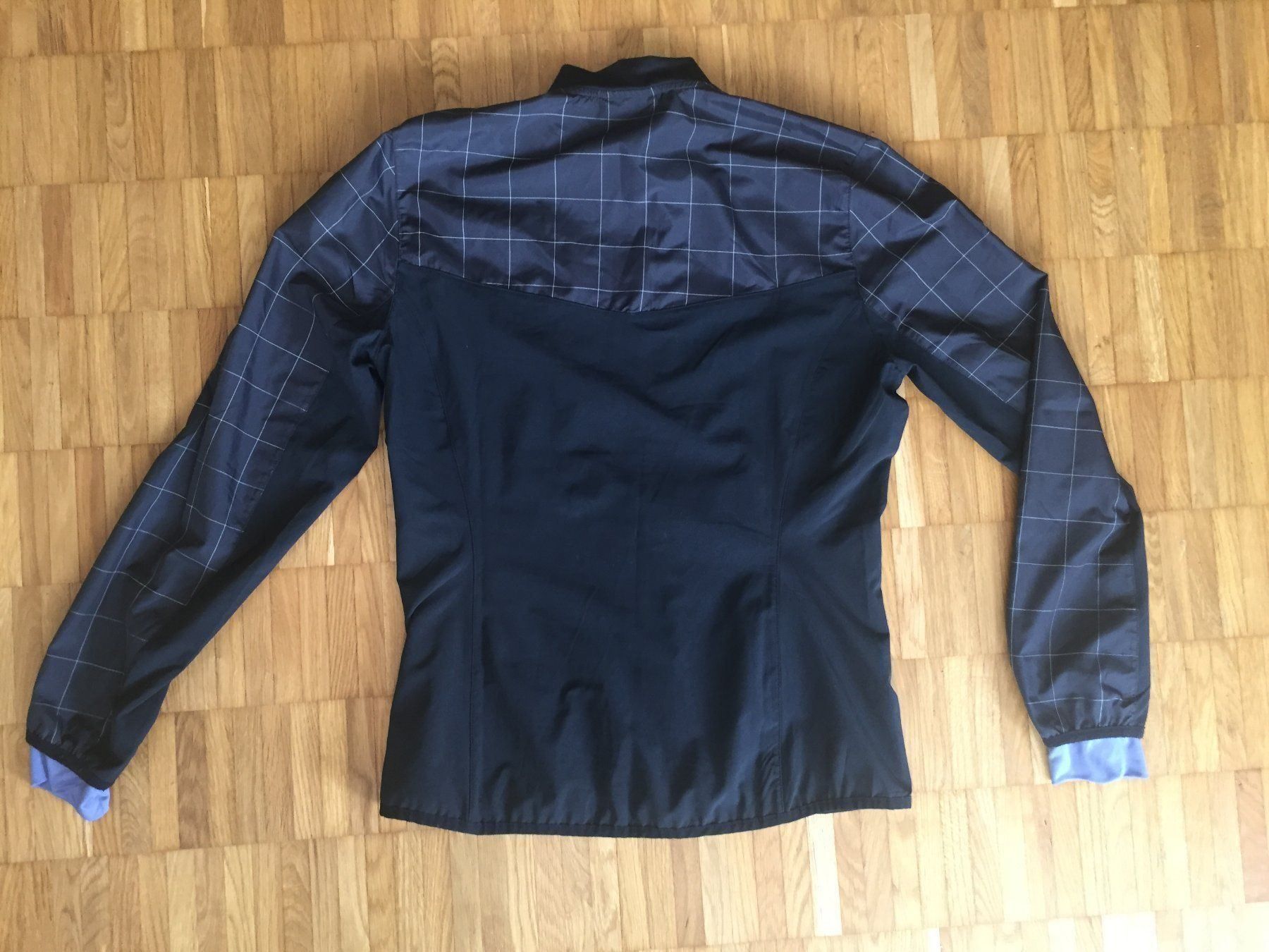 Adidas Camicette: Adidas Bluse Gr. 40 – Usato da Zürich venduto da galble 2