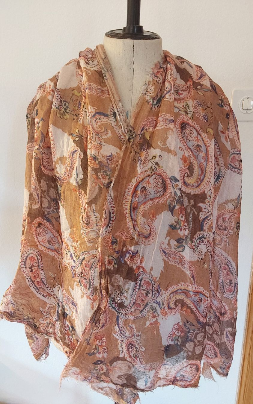 Foulard & Sciarpe: Schal Wolle – Usato da Köniz venduto da scopello12 2