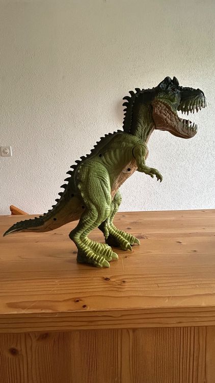 Dinosaurier T-Rex mit Ton und leuchtenden Augen 2