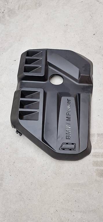 Tutti pezzi di ricambio auto: BMW M4 G82 Motorabdeckung – Usato da Dübendorf venduto da koe_b2yk