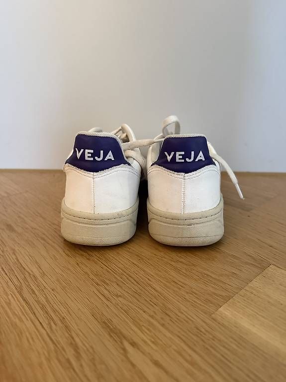 Chaussures hommes: Veja Turnschuhe – D'occasion à Cham par Neraida 1