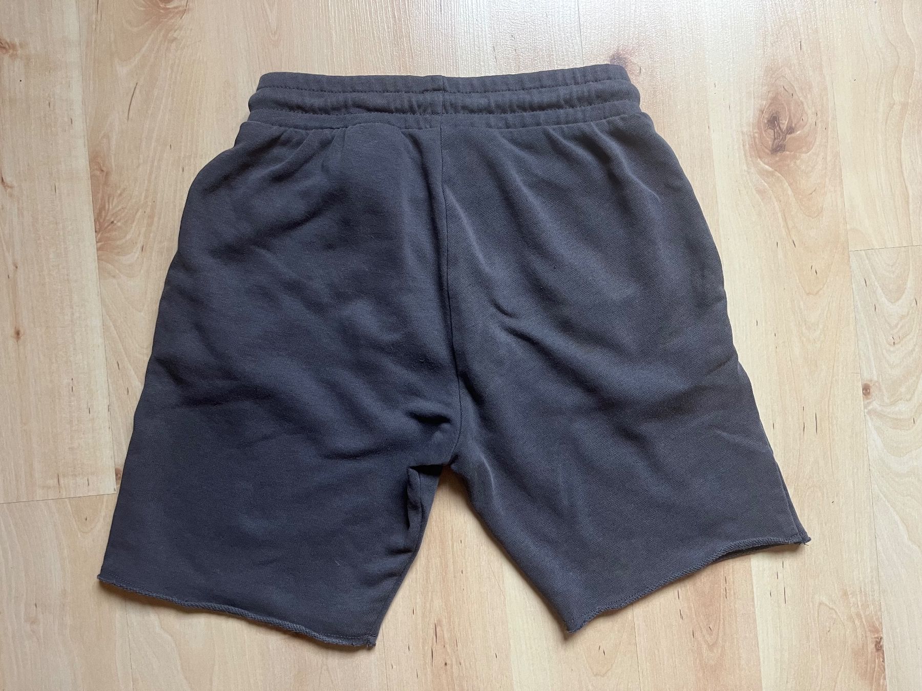 H&M Pantaloni: Shorts Gr 146 H+M – Usato da Schwanden GL venduto da Leemueller 1