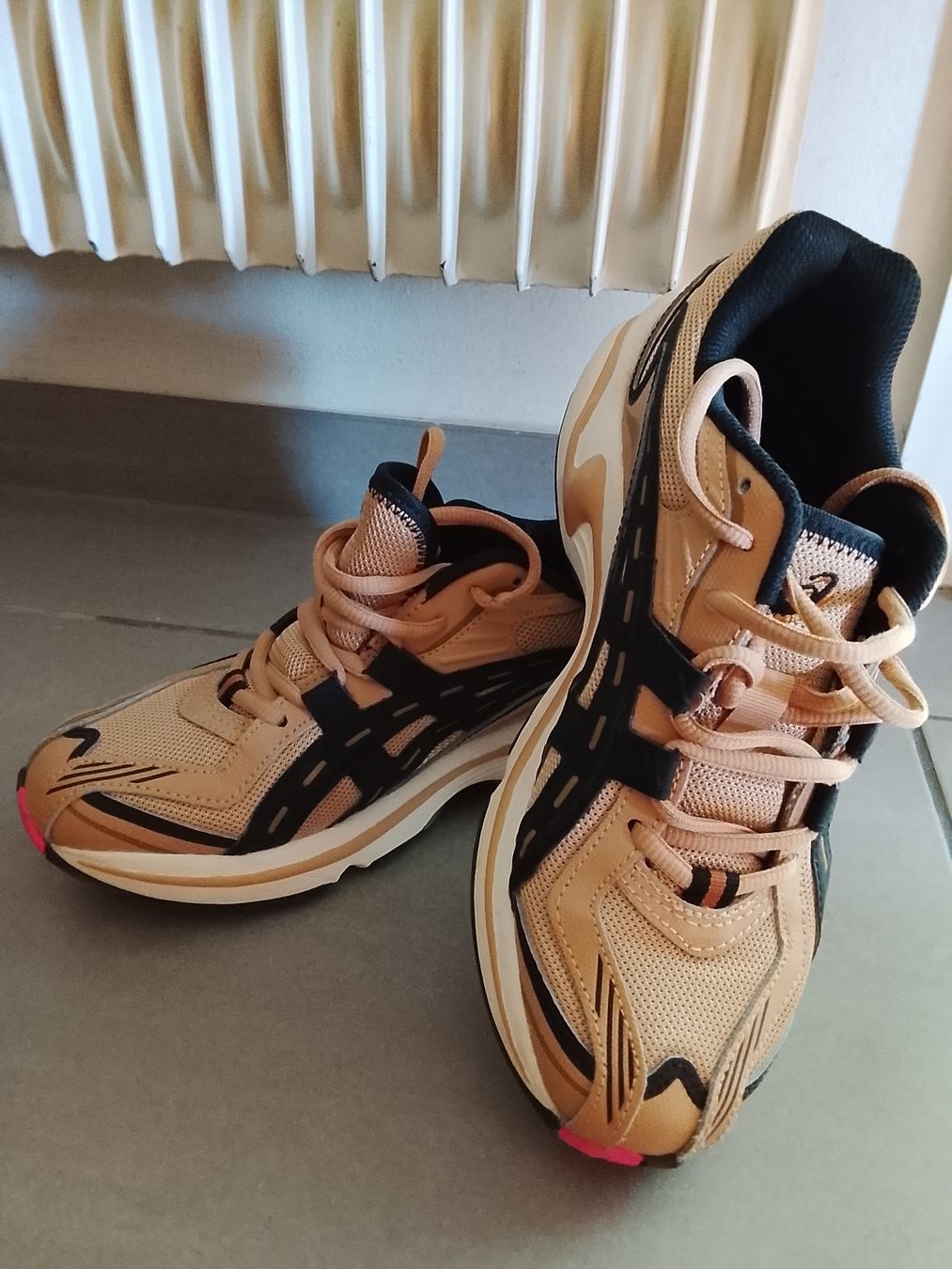 Asics Chaussures femmes: ASICS GEL-PRELEUS  – Neuf (Voir description) à Dietikon par iam_yc7c 1