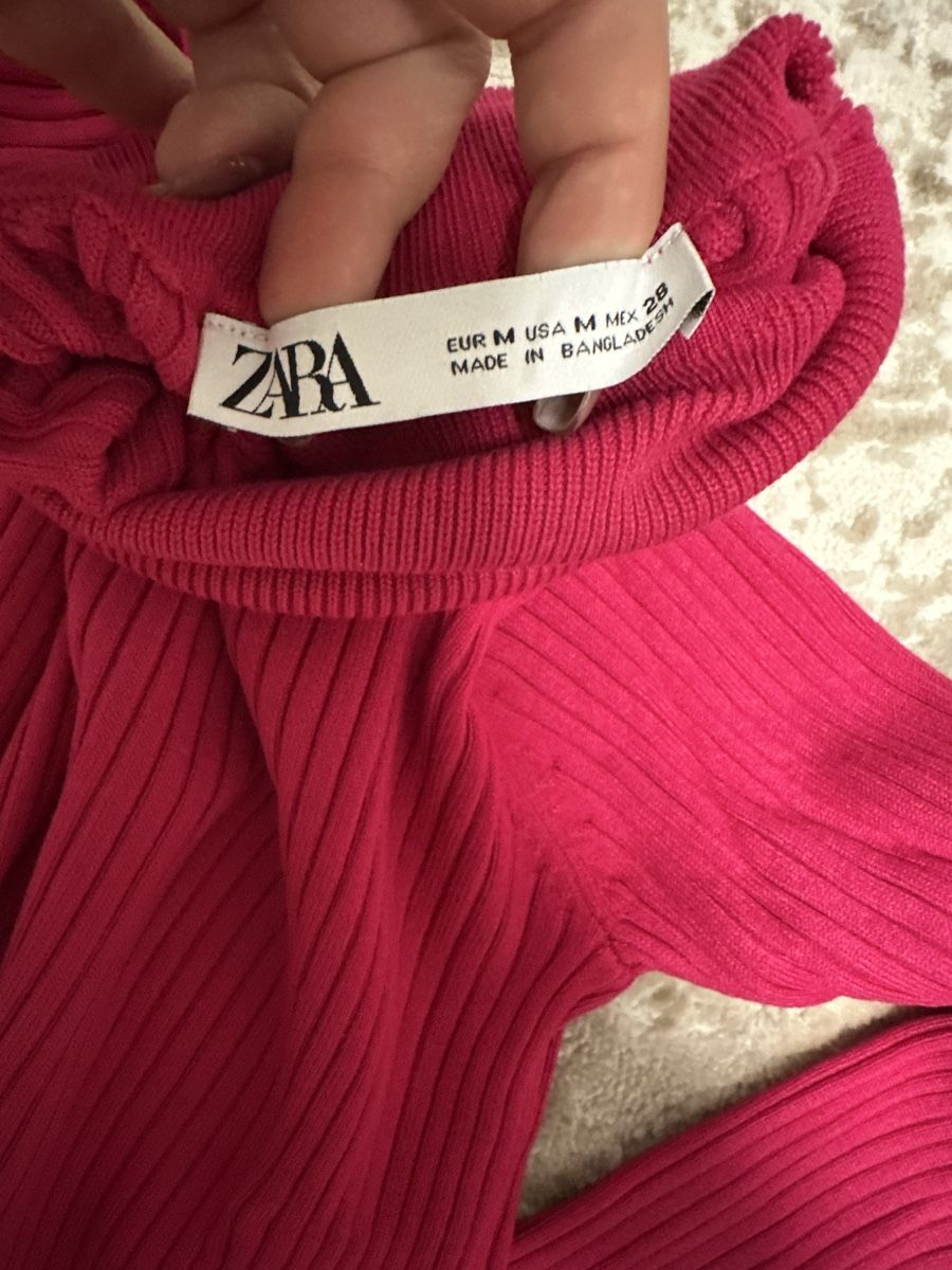 Zara Maglioni & Felpe: Zara Rollkragenpullover gerippt pink Grösse M  – Nuovo (secondo la descrizione) da Glattbrugg venduto da SMusic98 1