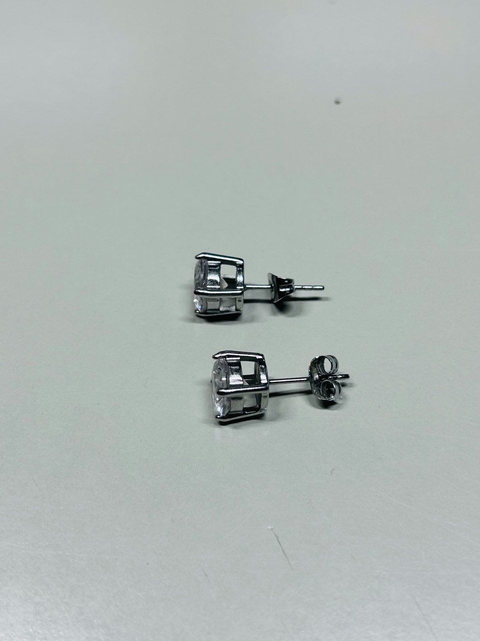 Ohrringe & -stecker: Orecchini Stainless Steel Zircone – Gebraucht aus Giubiasco von LorisVale 9