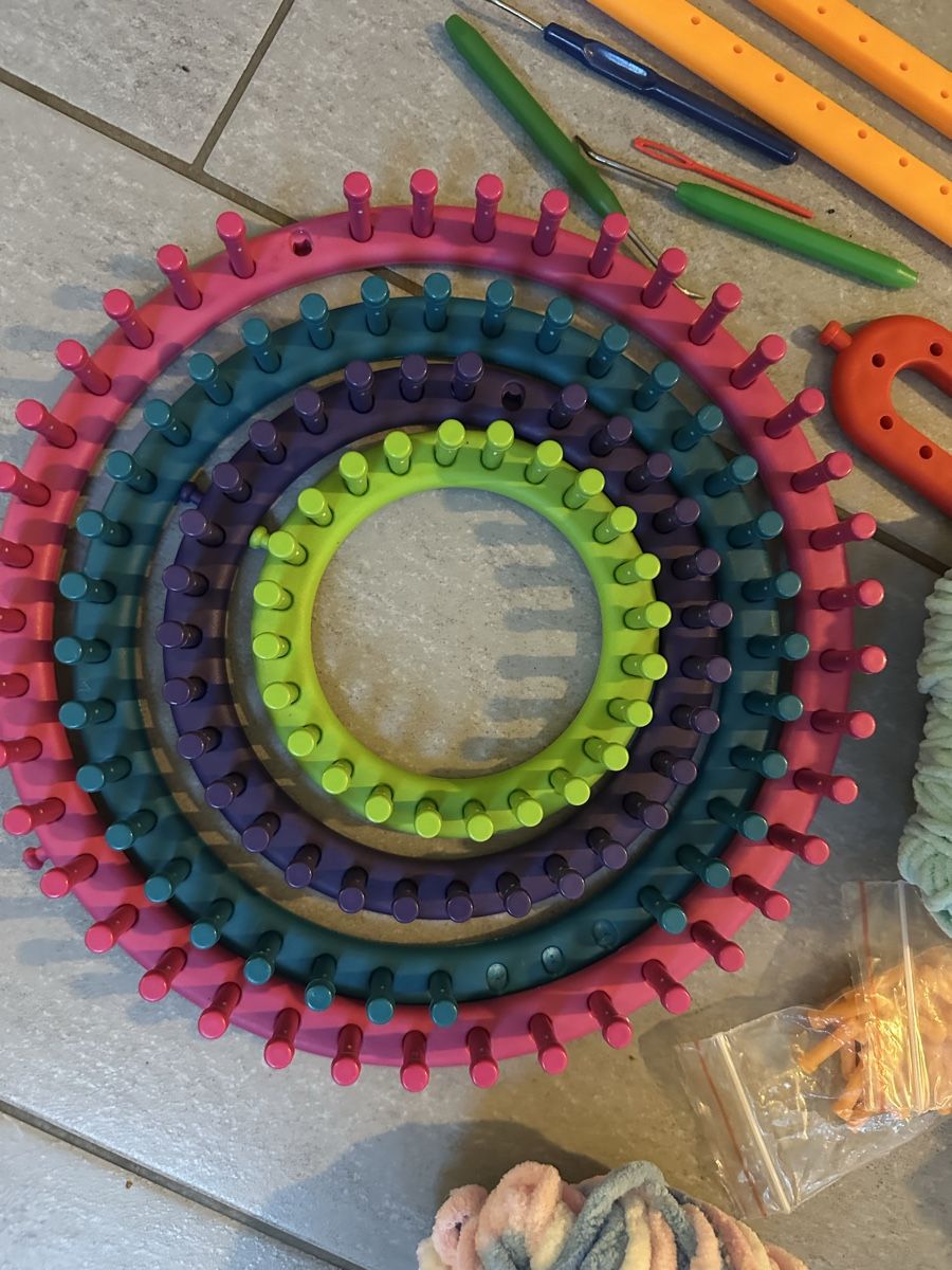 Kit bricolage: Strickrahmen-Set mit Ringen und Ovalen – Usato da Dürrenroth venduto da tvy_bh56 1