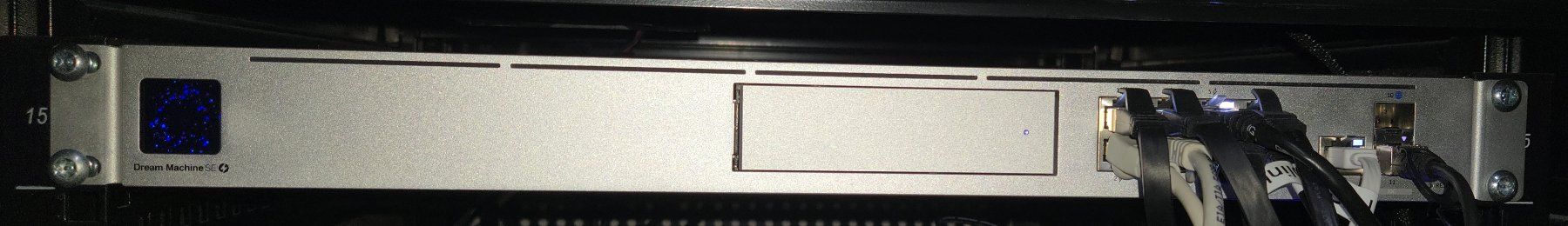 Unifi Modems & Router: Unifi Dream Machine Pro SE – Gebraucht aus Amriswil von Csax