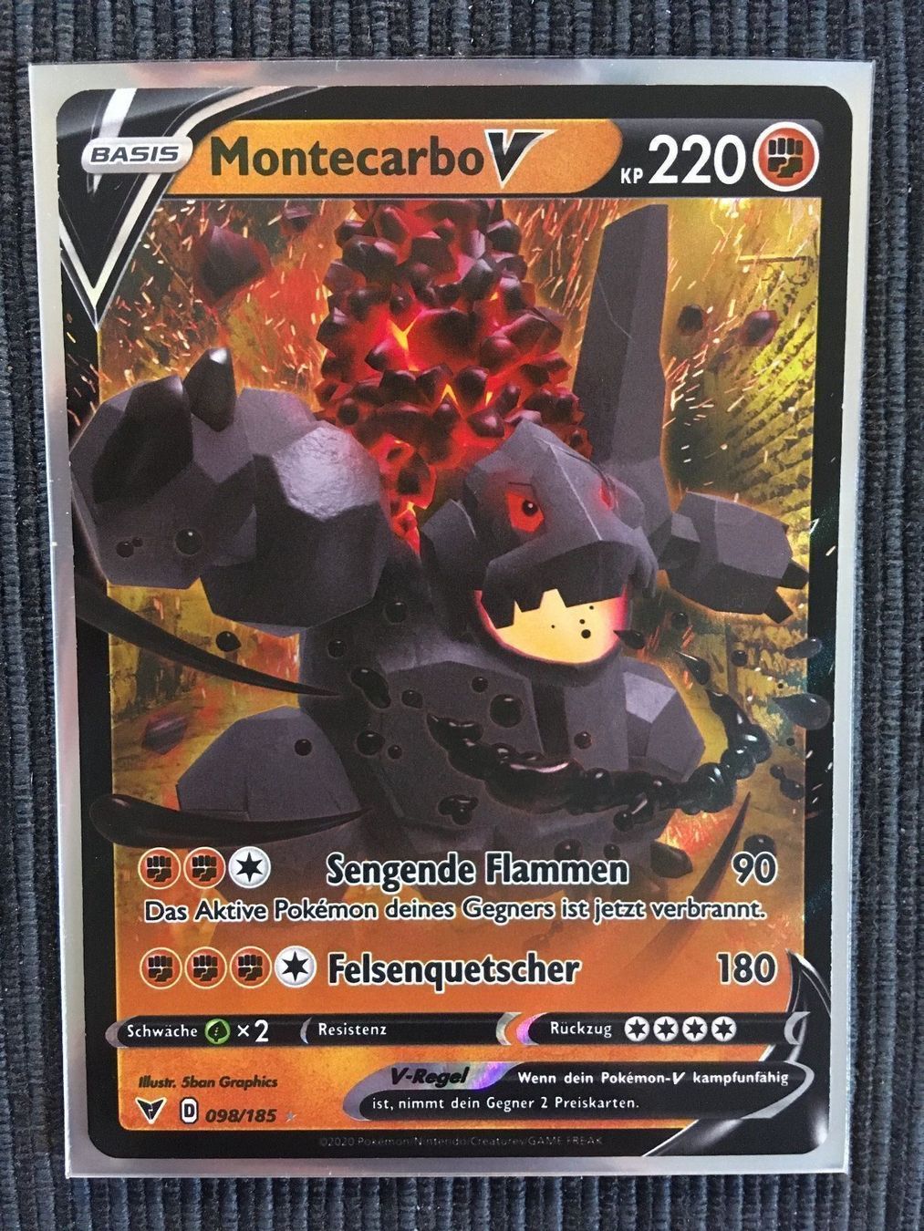 Pokémon Carte collezionabili: Pokemon Montecarbo V Farbenschock – Nuovo (secondo la descrizione) da Wabern venduto da Collectfun