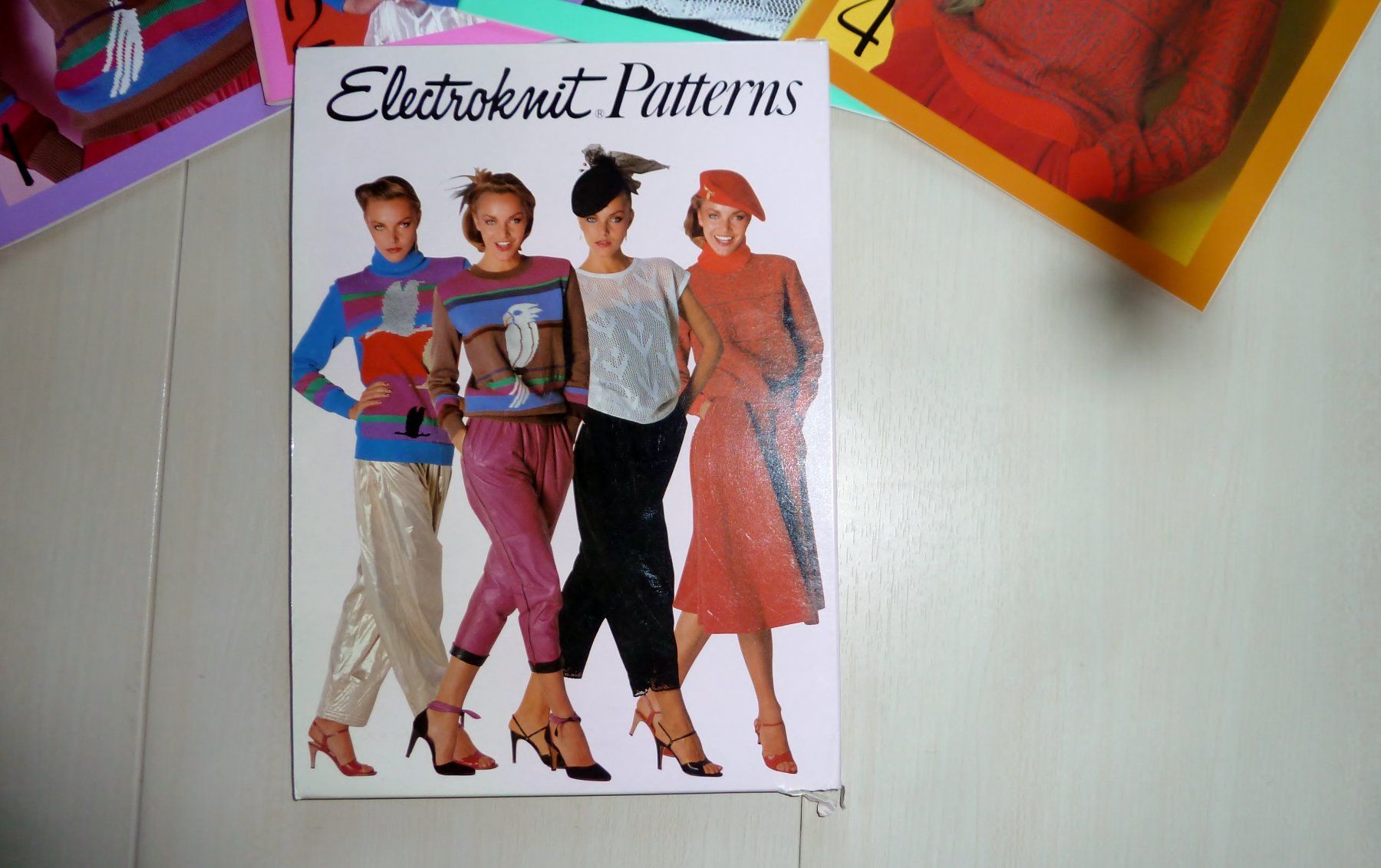 Lana: Für Strickmaschine Set 4 Brother Electroknit Patterns – Usato da Siebnen venduto da Ra-la-ra-ol 1