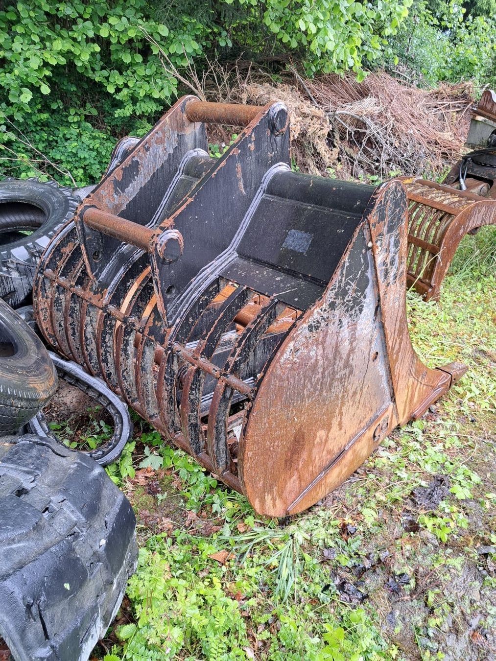 Escavatori: Siebschaufel zu 25T Bagger – Usato da Rain venduto da Bob1000 2