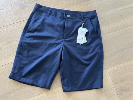 PumaSommer-Shorts, neu mit Etikett, Grösse 33