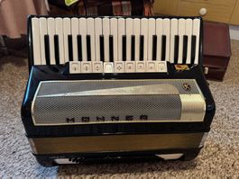 Akkordeon Hohner Lucia IV P