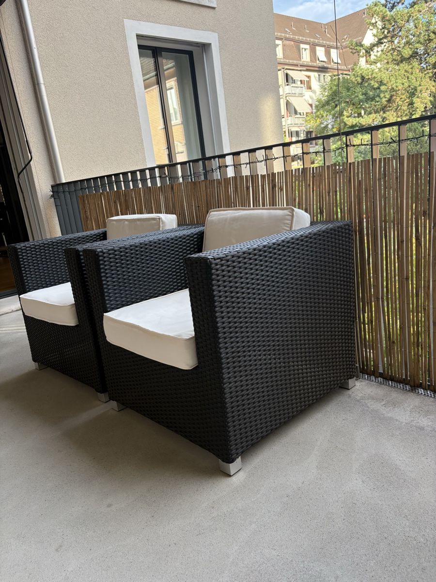 Fauteuils: 2 Rattan-Balkonsessel mit Polstern – D'occasion à Zürich par rob_v685 2