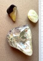 Prehnite Prehnit     polierte Steine   direkt aus Australien