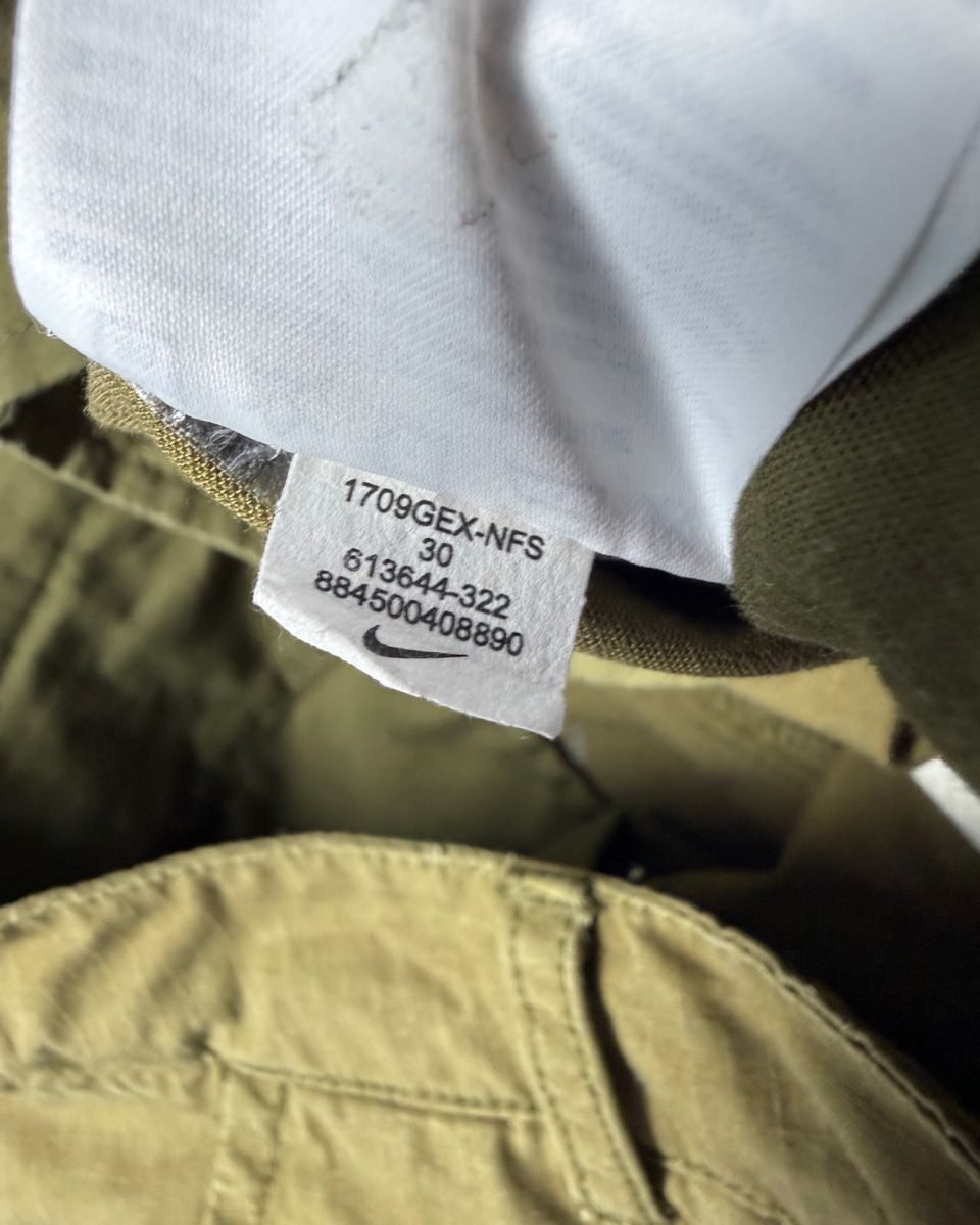 Nike Pantaloni: Short cargo Nike - 2017 - 34 – Usato da Lausanne venduto da Unehistoiredesapes 3