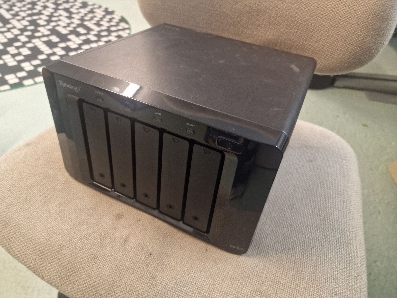 Synology Server: Synology DS1512+ – Usato da Nussbaumen AG venduto da brunofresco 1