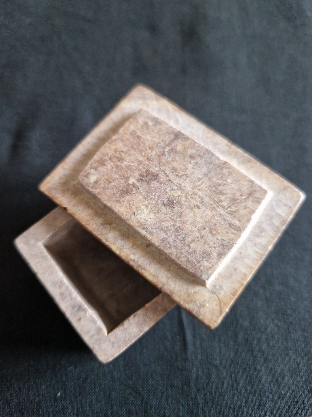 Contenitori & Simili: Kleine Speckstein Box – Usato da Fislisbach venduto da mka_km8f 2