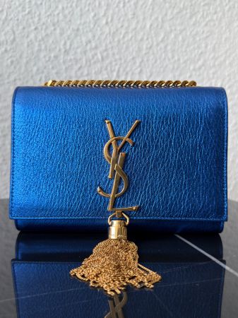 Authentique Sac SAINT LAURENT Pompom Kate avec dustbag