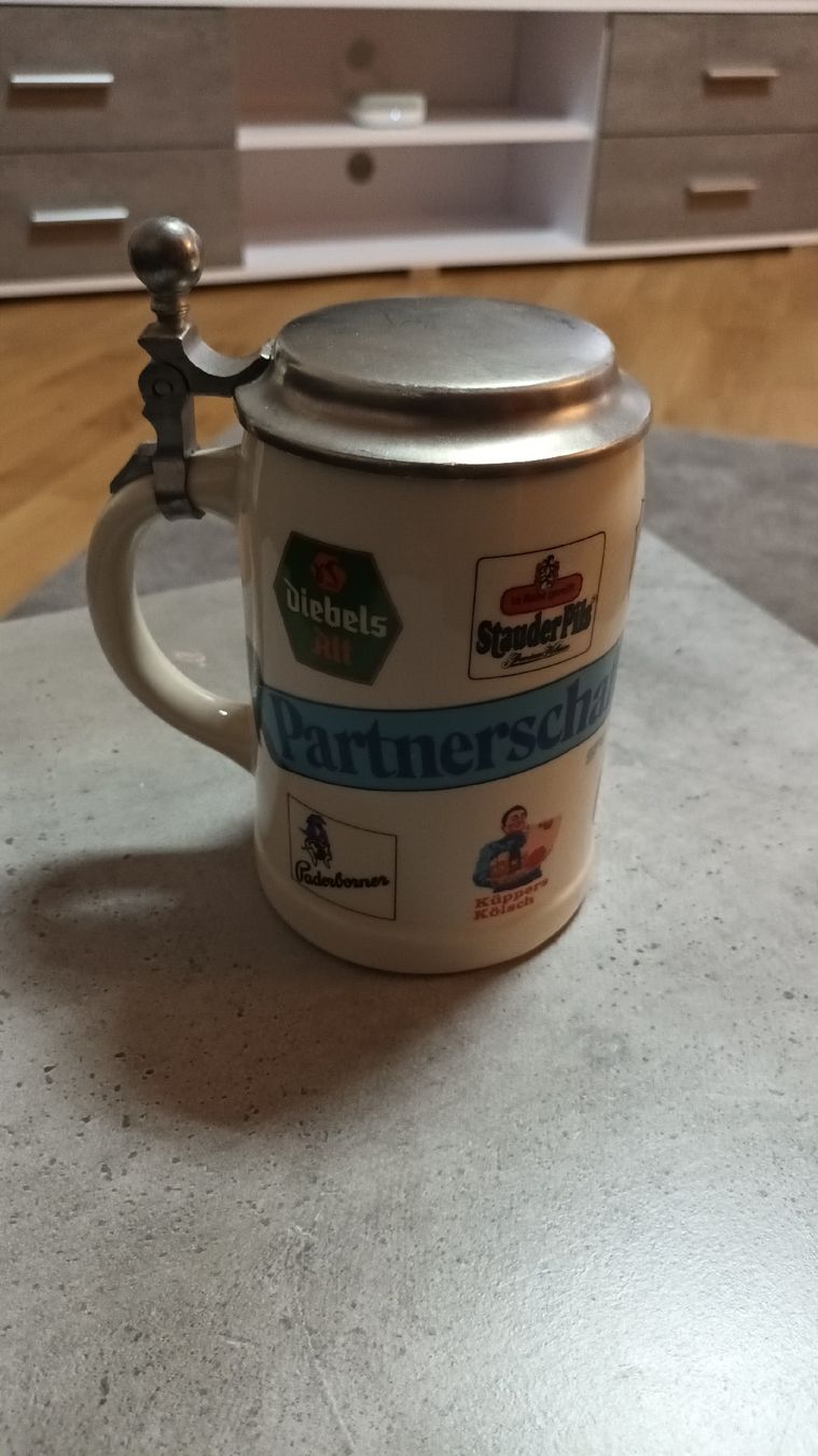 Bicchieri: Bierhumpen mit Reklamen – Usato da chur venduto da erika025