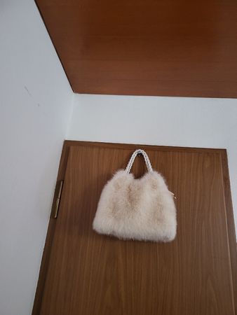 Sac à main en fausse fourrure Alex. Max,  neuf!