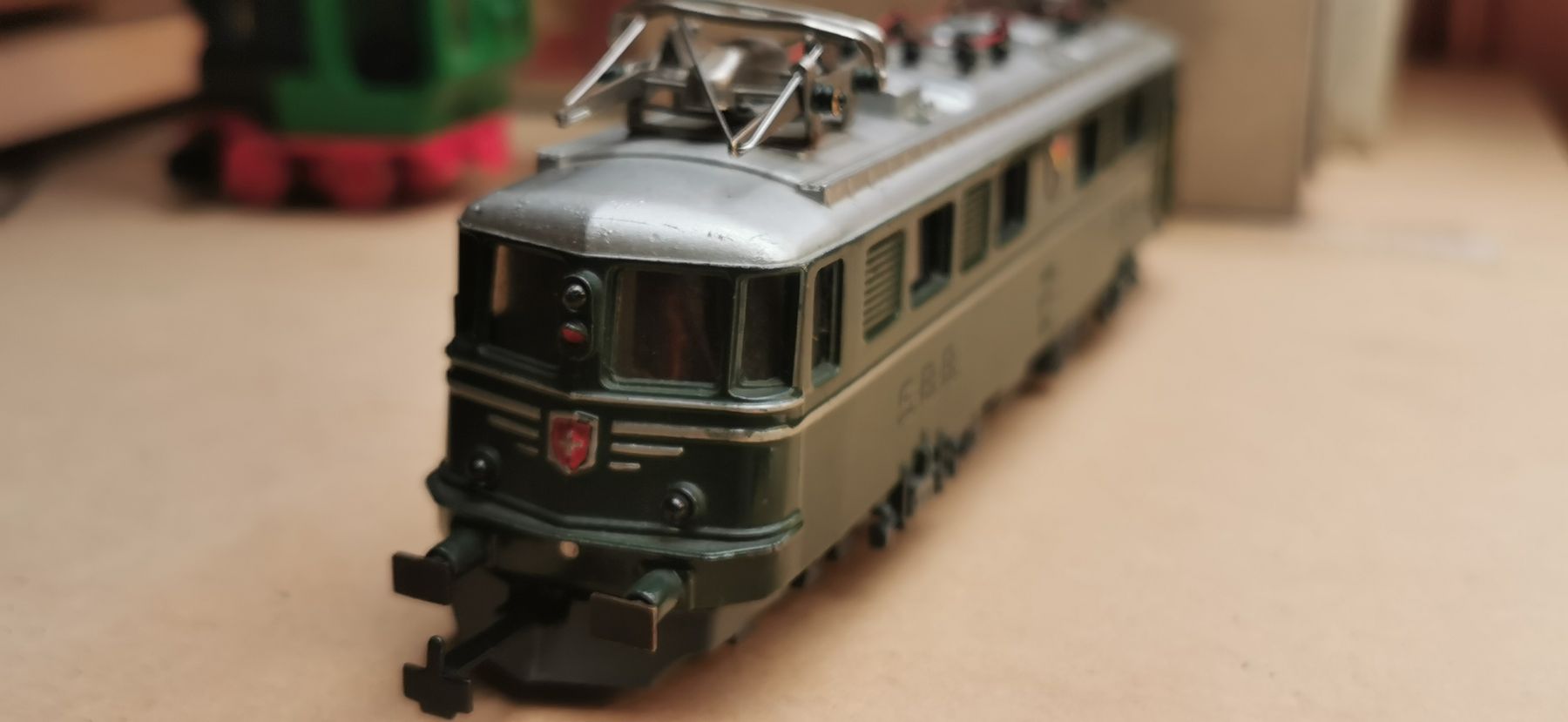 Hag Modellini di ferrovie: Hag Ae 6/6 – Usato da Aesch BL venduto da Refurber 4