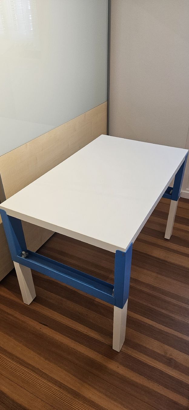 Tavoli: Kindertisch 96 x 58 cm – Usato da Olten venduto da sibi81 2