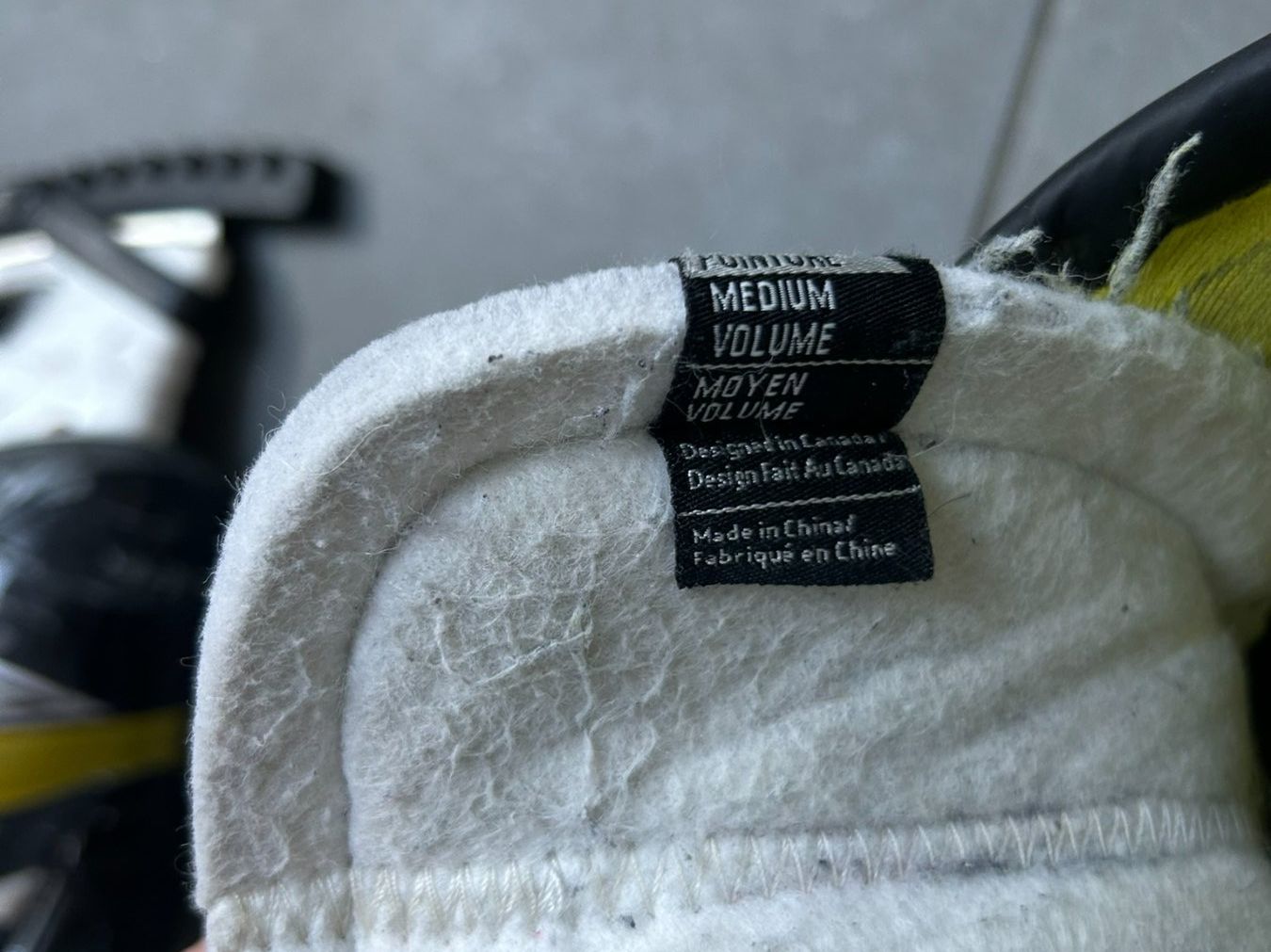 Bauer Pattini da ghiaccio: Bauer Supreme 3S Schlittschuhe, Gr. 9.5 Fit 2 – Usato da Iseltwald venduto da Waldisch 3