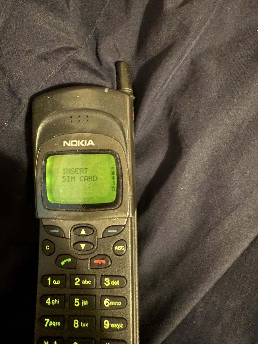 Nokia Handys / Smartphones: Nokia 8110 – Defekt aus Embrach von Tom1717 1