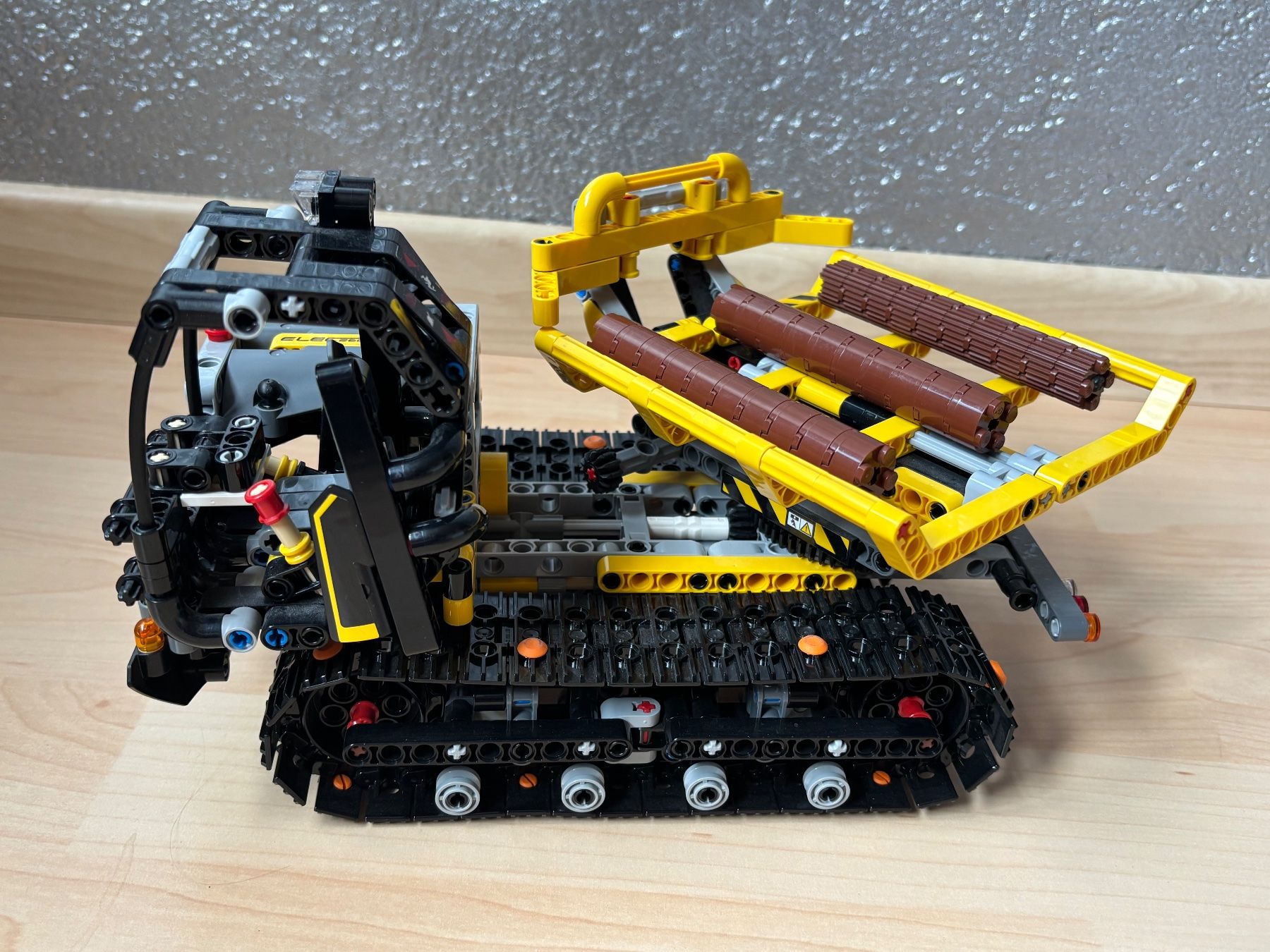 Lego Kit di costruzioni: Technic Lego Raupenkipper 42094 – Usato da Mauren venduto da Greiner