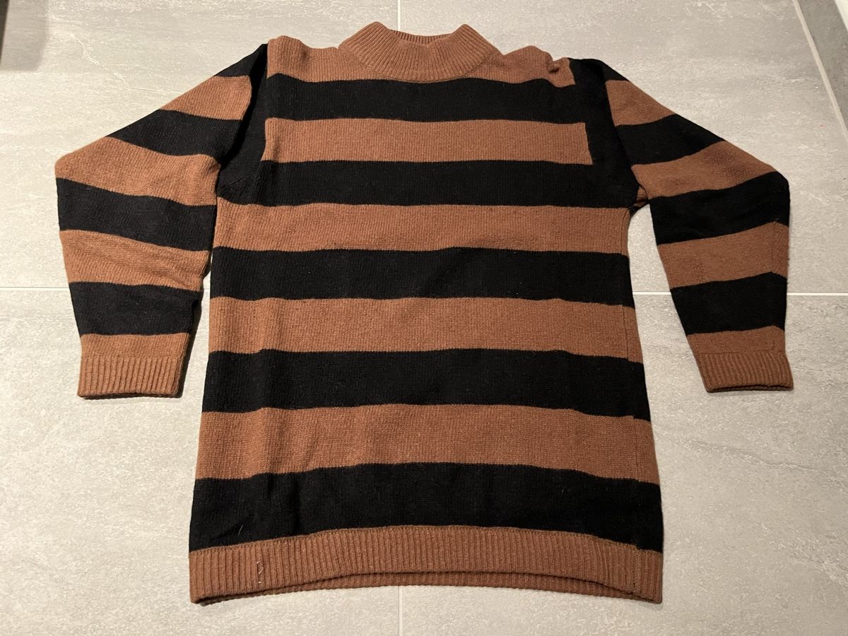 Pullover & Sweatshirts: Pullover – Gebraucht aus Fraubrunnen von amm_7kp6