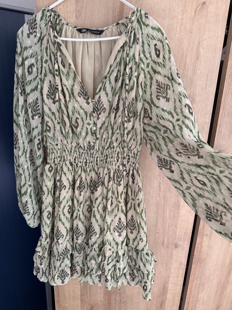 Zara Kleider: Zara Dress – Gebraucht aus Glis von zey_22mw