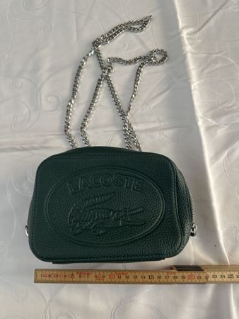 Lacoste Handtasche Kette dunkelgrün Leder guter Zustand