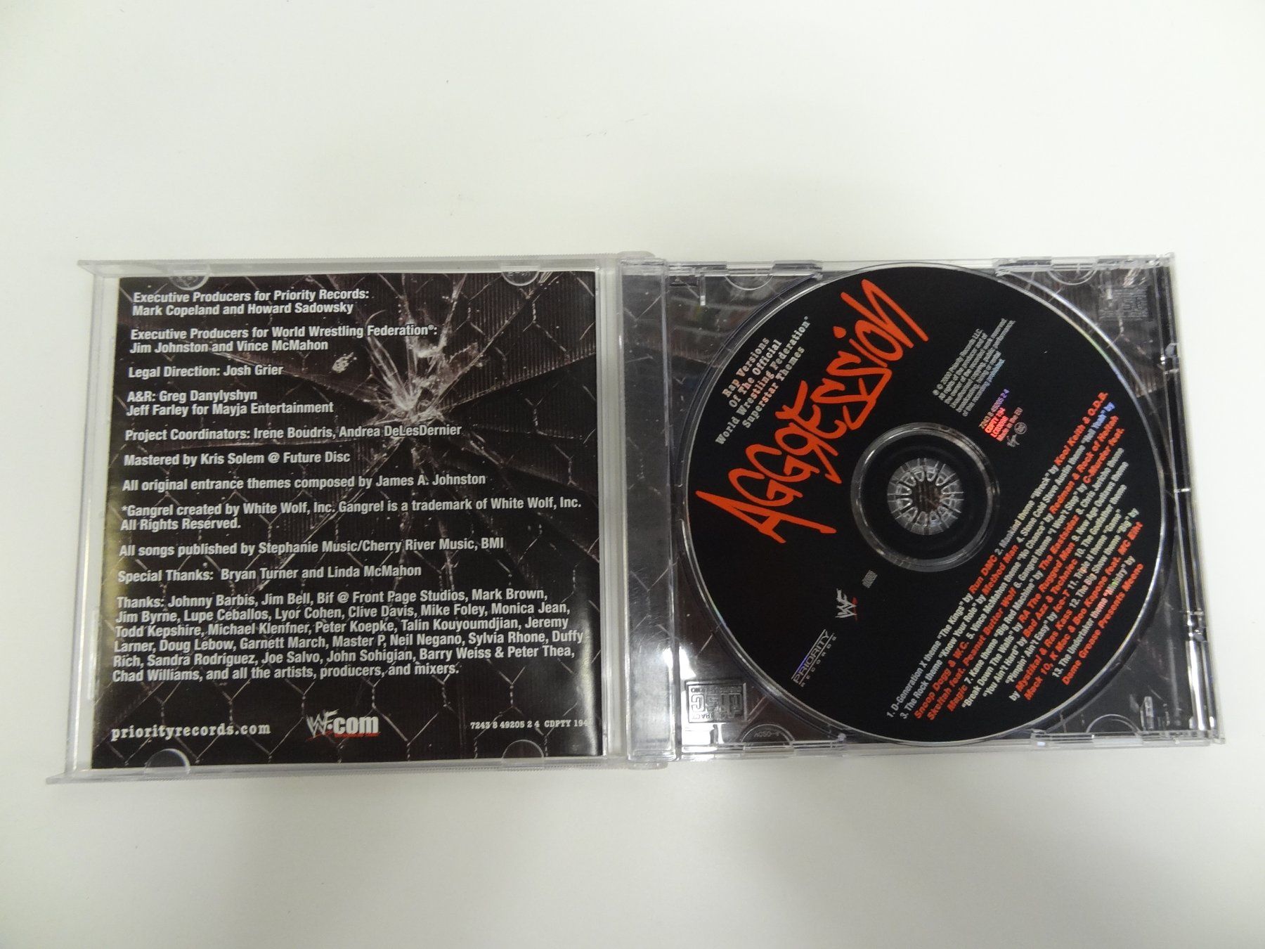 CD: Original WWF Aggression CD - Musik-Kompilation – Usato da luzern venduto da musicandart 2