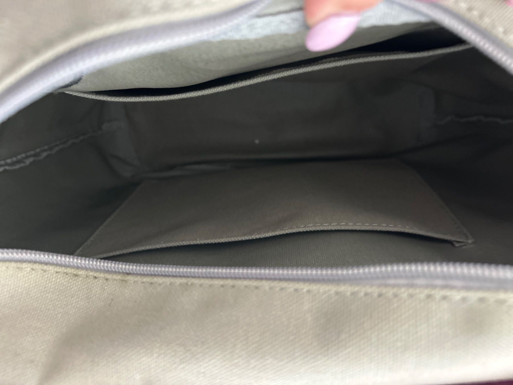 Obag Borse da donna: O Bag  Tasche Beere ohne Griff – Usato da Kaltbrunn venduto da lagone1 2