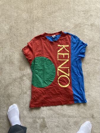 T-Shirt Kenzo mehrfarbig mit Logo Print neuwertig