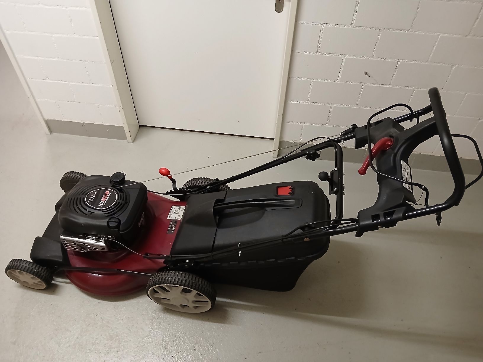 Mtd Tondeuses à gazon: Rasenmäher MTD mit Briggs&Stratton Motor – D'occasion à Uesslingen par mopar03