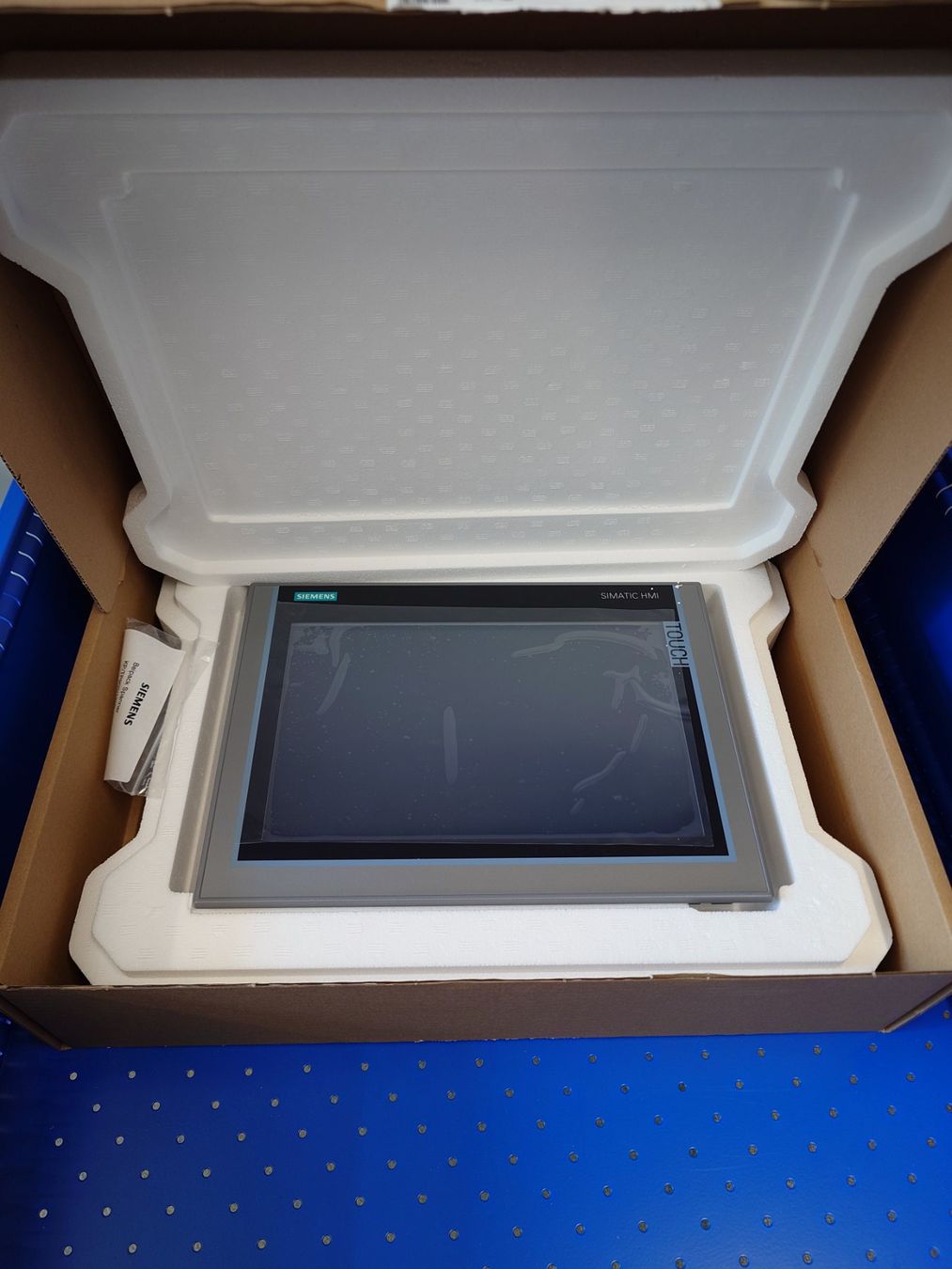 Siemens Componenti elettronici: Siemens Simatic HMI TP 1200 Comfort – Nuovo e nell'imballaggio originale da Thun venduto da werft_thun