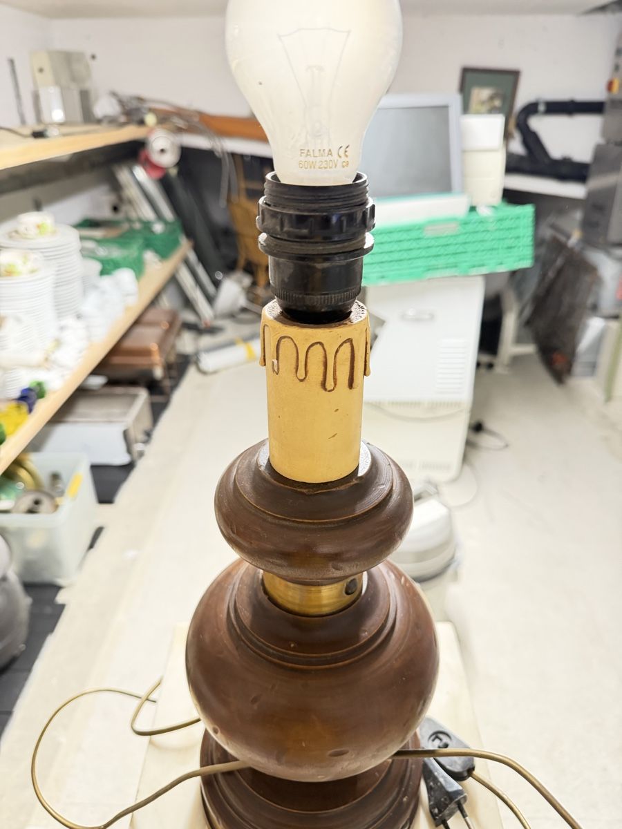 Lampade: Antiker Lampenfuß – Usato da Goldach venduto da toverlani64