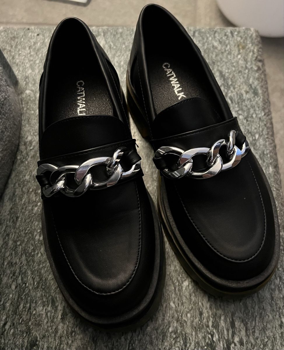Chaussures femmes: Schuhe Catwalk Loafer  Gr. 36 – D'occasion à chur par Ika11